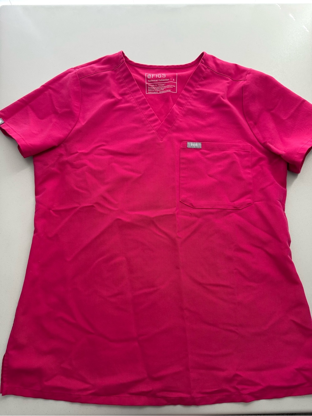 FIGS women’s small Catarina one pocket scrub top